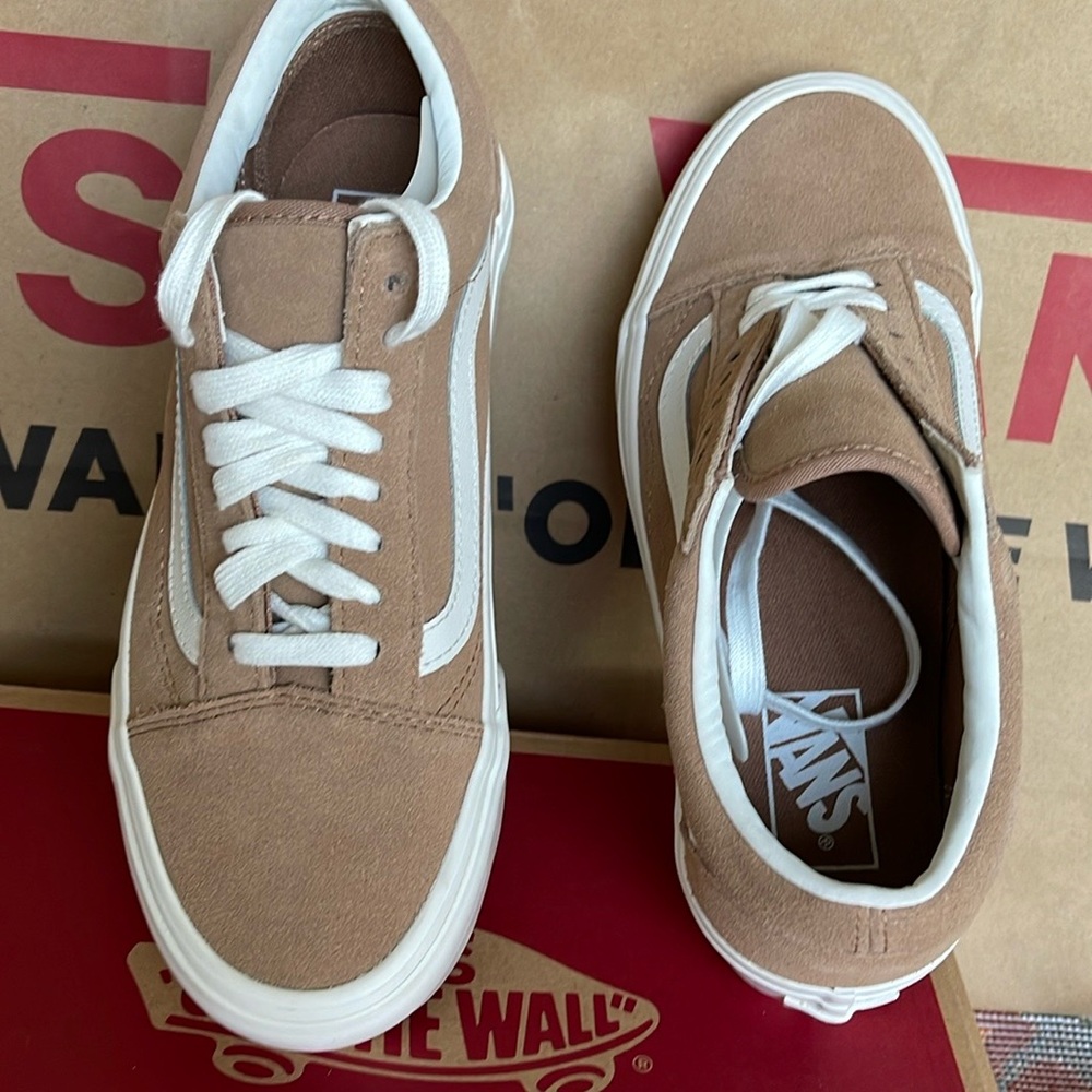 Vans Platform Sneakers Tan and White - Picture 3 of 16
